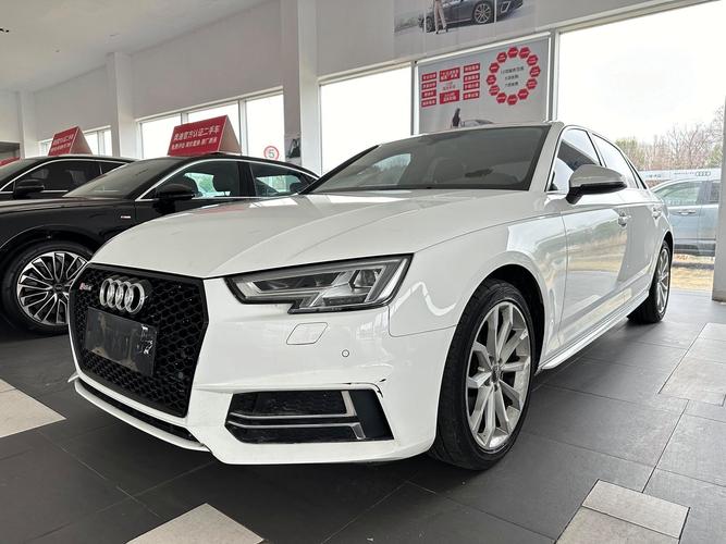 奥迪a4二手车最新报价(奥迪a42019二手车价格)