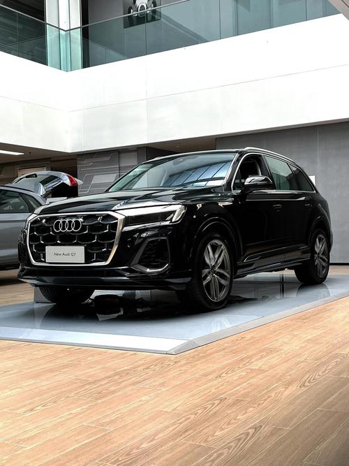 奥迪q7最新报价及图片(奥迪q7报价及图片2020最低价)