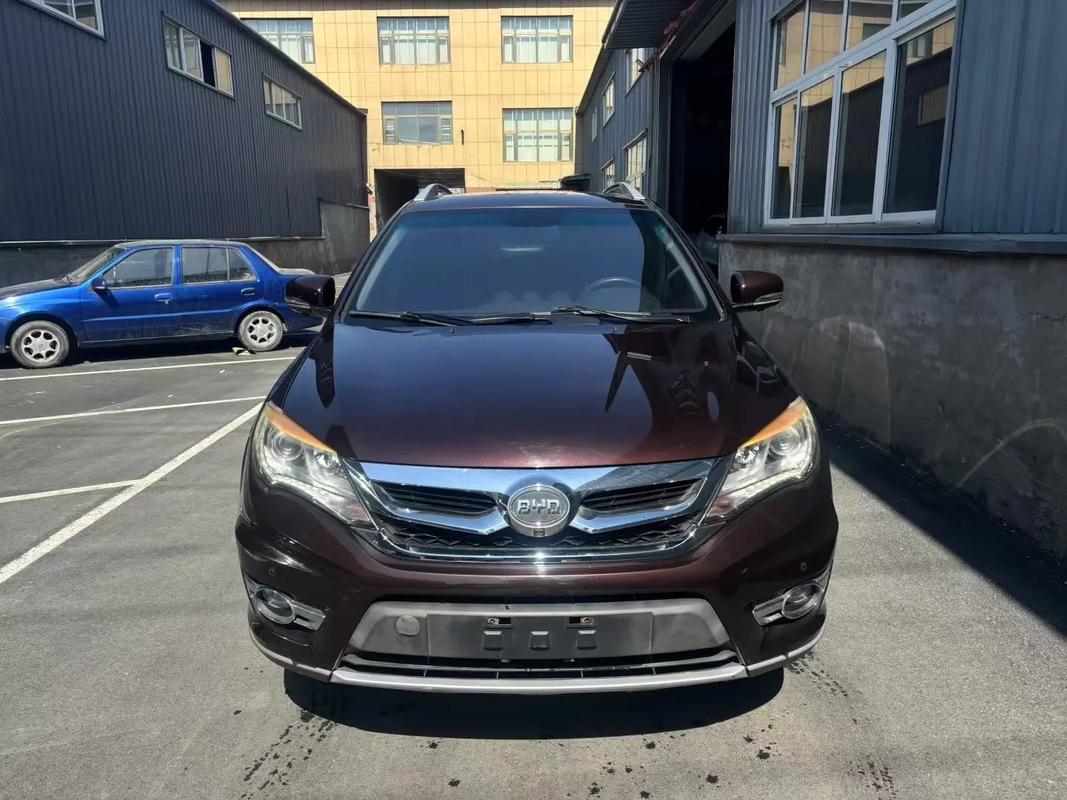 【比亚迪s7自动挡报价,比亚迪s72015款自动挡】