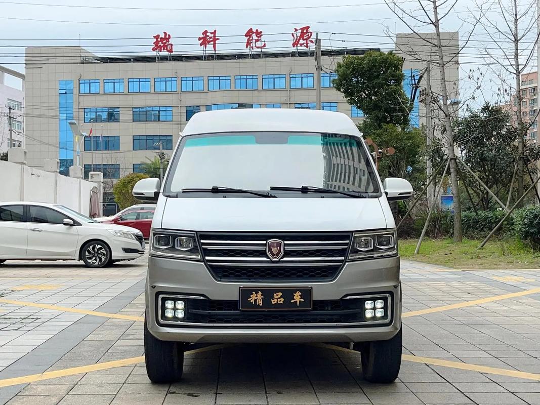 金杯汽车属于什么档次／金杯汽车是什么牌子