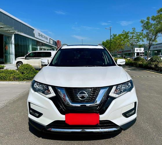 东风日产2019款奇骏/东风日产奇骏2019款20舒适版落地多少钱