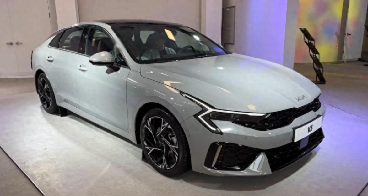 新款起亚k5怎么样 新款起亚k5值得购买么