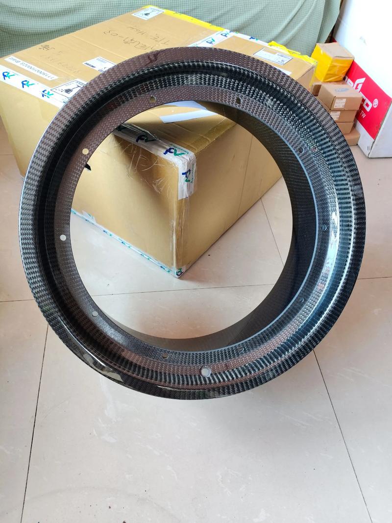 carbon／carbon怎么读