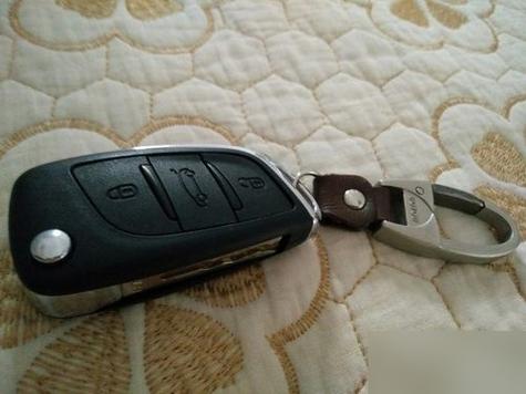 怎么查车钥匙丢在哪里了(车钥匙丢了一把要紧吗)