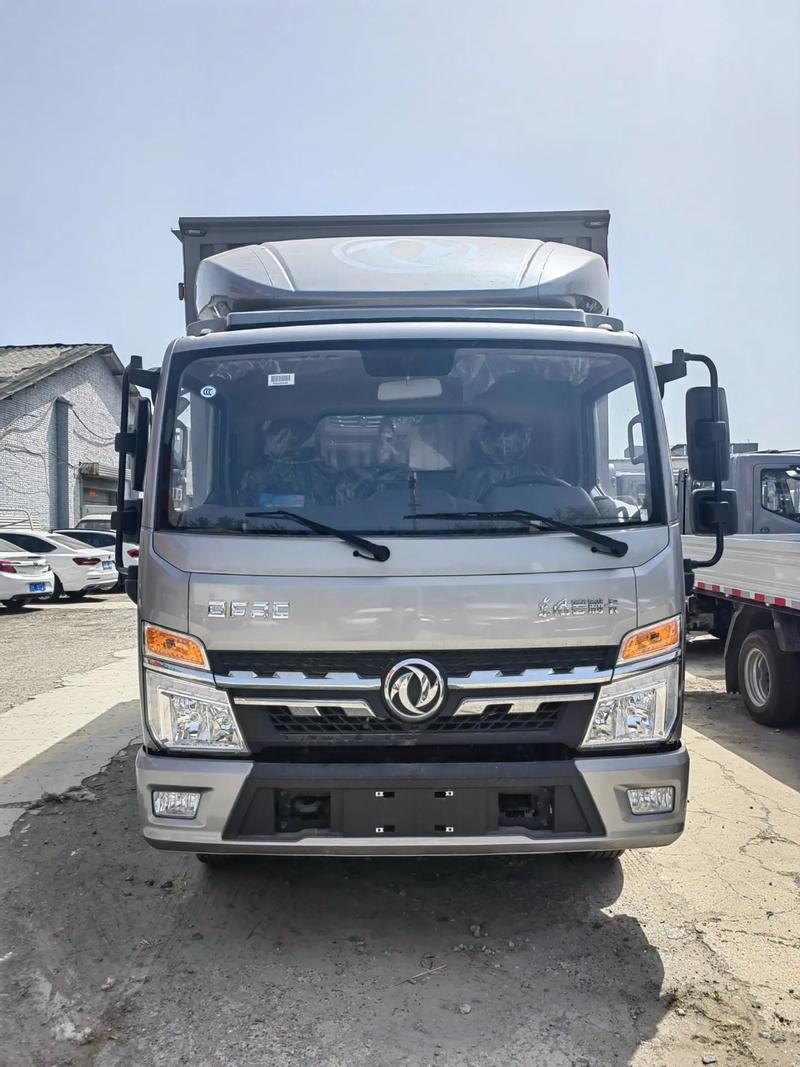 【日产d22厢式车,日产厢式货车价格表】