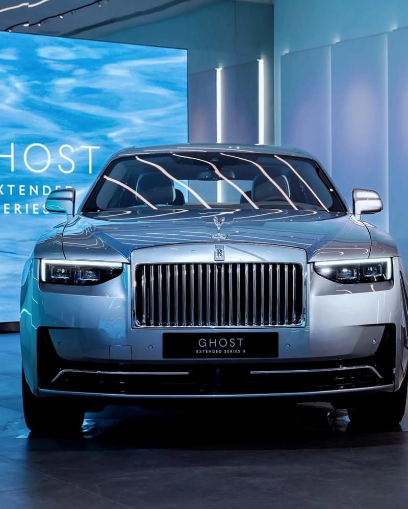 古思特劳斯莱斯价格(劳斯莱斯古思特还是古斯特)