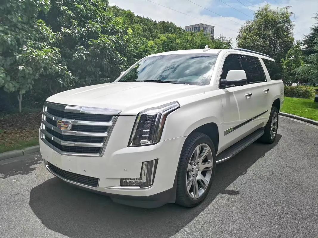 凯迪拉克凯雷德报价及图片(凯迪拉克大型suv凯雷德报价)