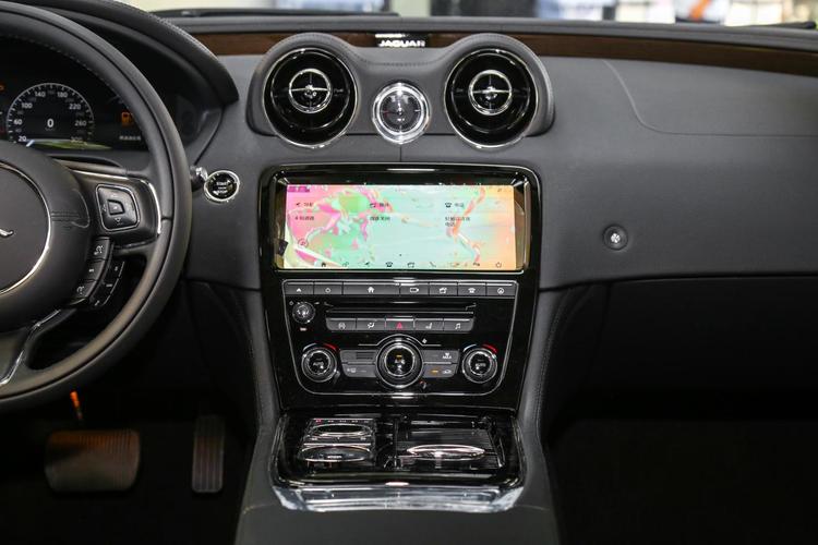 捷豹xj内饰(捷豹xjl内饰)