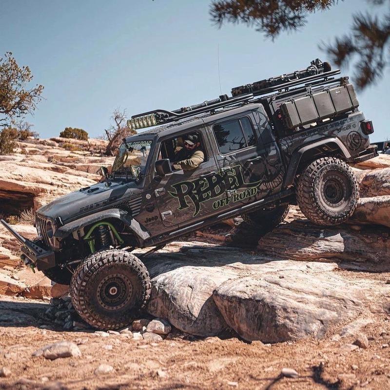 吉普角斗士皮卡图片报价／吉普角斗士改装图