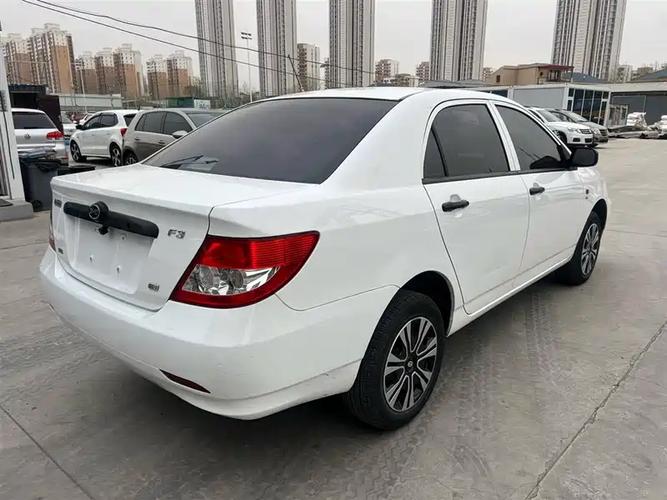 【比亚迪f3报价价格,比亚迪f32020款报价】