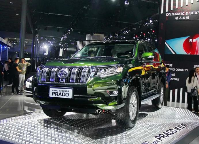 丰田小霸道2022款参数,丰田小霸道价格是多少