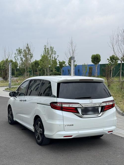 10万以内7座商务车 10万左右的七座商务车