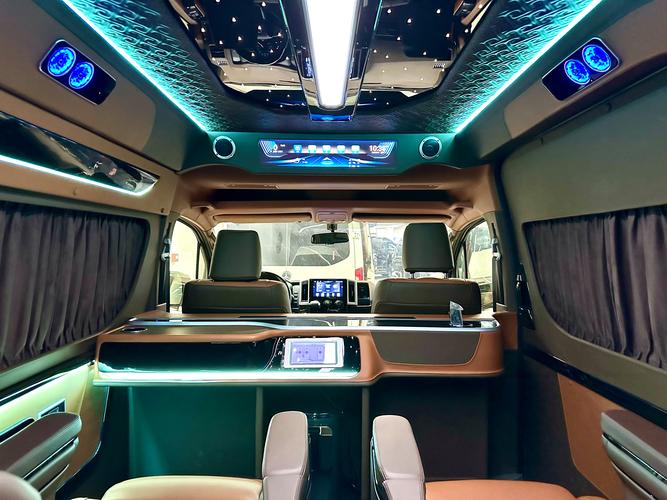 【奔驰威霆改装案例,奔驰威霆改装案例视频】