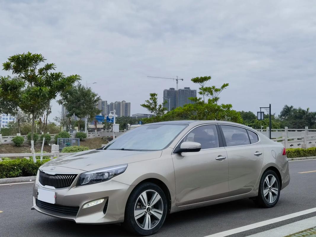 【起亚凯绅,起亚凯绅变速箱是什么品牌】