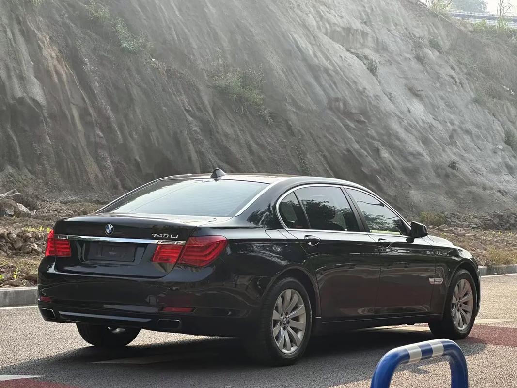 12年宝马740二手价格,12年宝马740值得买吗